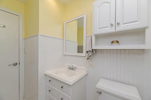 320 E Forest Ave, Wheaton, IL 60187 photo 12