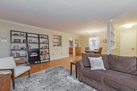 320 E Forest Ave, Wheaton, IL 60187 photo 5