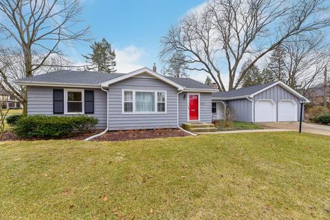 320 E Forest Ave, Wheaton, IL 60187 photo 1