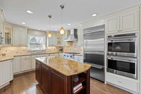 1106 Brookside Ln, Deerfield, IL 60015 photo 3
