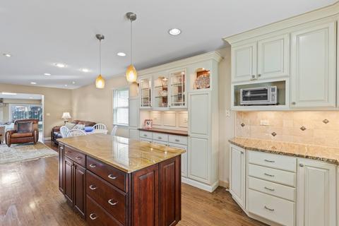 1106 Brookside Ln, Deerfield, IL 60015 photo 4