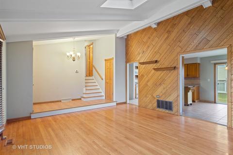 535 N Castle Rd, Addison, IL 60101 photo 7