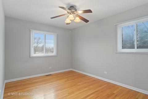 535 N Castle Rd, Addison, IL 60101 photo 11
