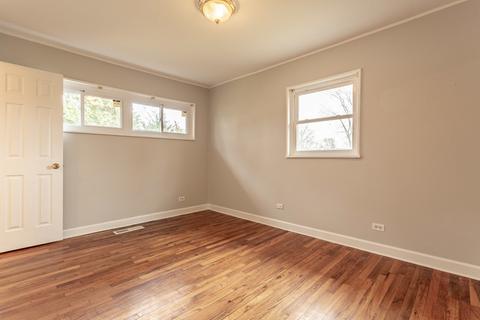 500 Geronimo St, Hoffman Estates, IL 60169 photo 9