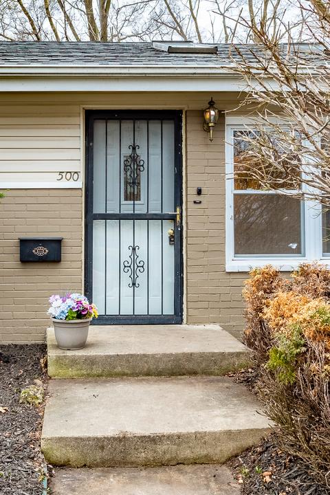 500 Geronimo St, Hoffman Estates, IL 60169 photo 2