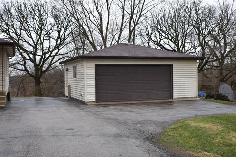 5604 Bunny Ave, Mchenry, IL 60051 photo 2