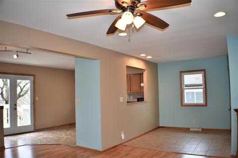 5604 Bunny Ave, Mchenry, IL 60051 photo 8