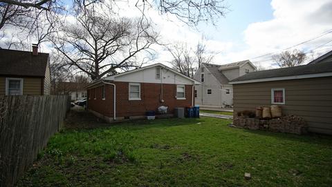 1023 Jackson St, Aurora, IL 60505 photo 15