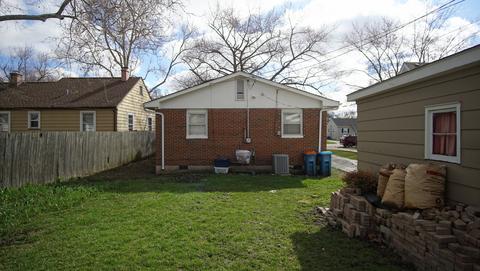 1023 Jackson St, Aurora, IL 60505 photo 14