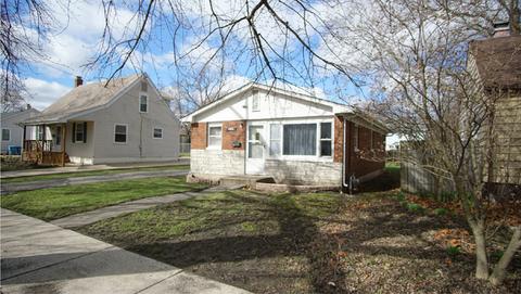 1023 Jackson St, Aurora, IL 60505 photo 3