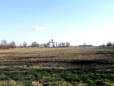 7644 W State Route 17, Kankakee, IL 60901 photo 1