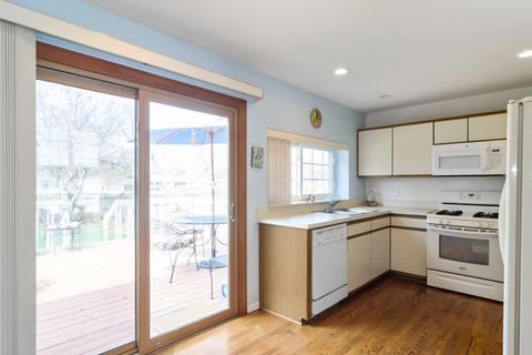 1280 S Highgoal Dr, Wheeling, IL 60090 photo 7