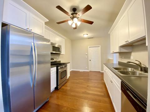202 Grandview Ct, Algonquin, IL 60102 photo 4