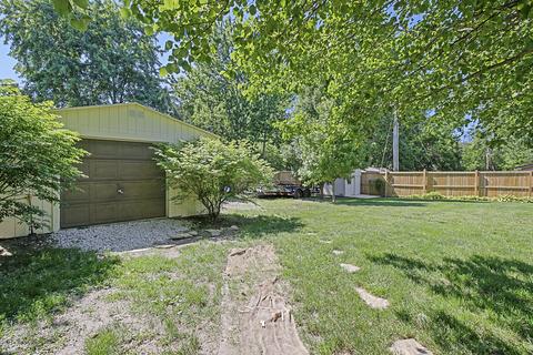 109 N White St, Sidney, IL 61877 photo 33