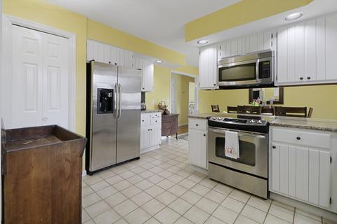 109 N White St, Sidney, IL 61877 photo 11