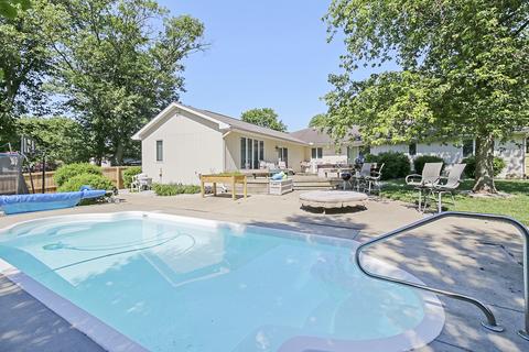 109 N White St, Sidney, IL 61877 photo 31