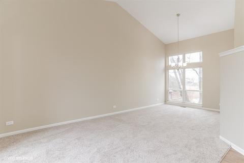 352 Lincoln Dr, Bartlett, IL 60103 photo 8