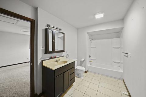 8335 S Thomas Ave, Bridgeview, IL 60455 photo 14