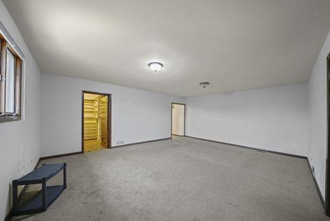 8335 S Thomas Ave, Bridgeview, IL 60455 photo 15