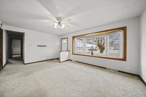 8335 S Thomas Ave, Bridgeview, IL 60455 photo 9
