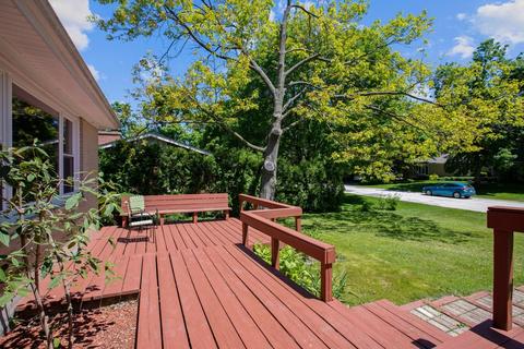 1040 Gladish Ln, Glenview, IL 60025 photo 7