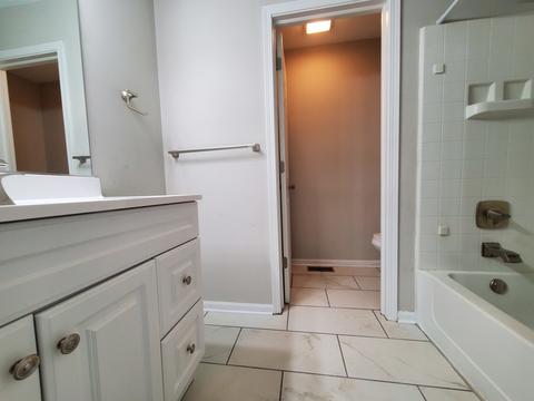 1671 Seaton Ln, Elgin, IL 60123 photo 14