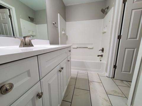 1671 Seaton Ln, Elgin, IL 60123 photo 12