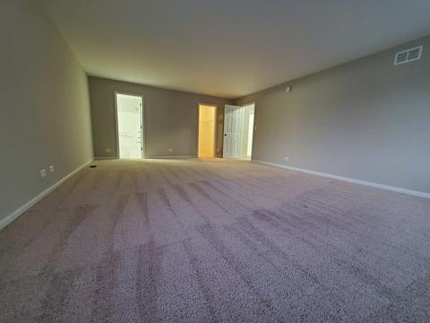 1671 Seaton Ln, Elgin, IL 60123 photo 11