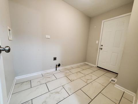 1671 Seaton Ln, Elgin, IL 60123 photo 8