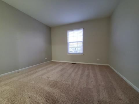 1671 Seaton Ln, Elgin, IL 60123 photo 13