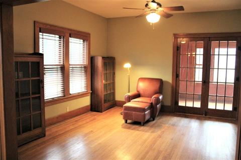 29 E Pine Ave, Roselle, IL 60172 photo 7