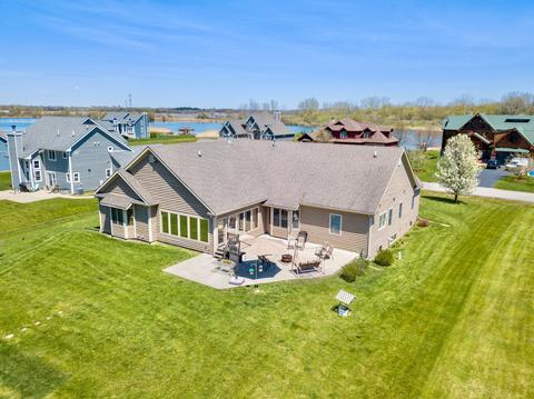 2005 Stone Dr, Mchenry, IL 60051 photo 2