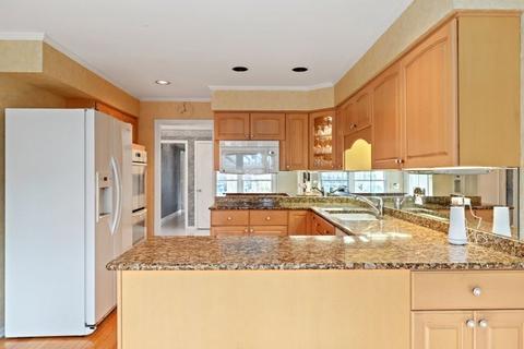 1611 Robin Ln, Glenview, IL 60025 photo 8