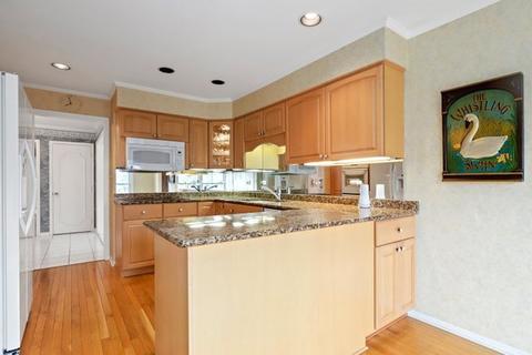 1611 Robin Ln, Glenview, IL 60025 photo 7