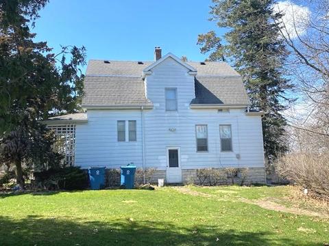 803 E 3rd St, Dixon, IL 61021 photo 3
