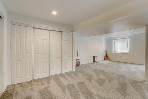 112 E Green Valley Ct, Round Lake Beach, IL 60073 photo 10