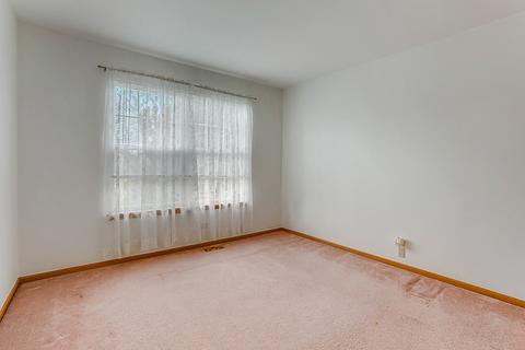 112 E Green Valley Ct, Round Lake Beach, IL 60073 photo 16