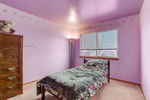 112 E Green Valley Ct, Round Lake Beach, IL 60073 photo 15