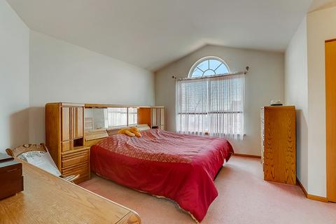 112 E Green Valley Ct, Round Lake Beach, IL 60073 photo 12