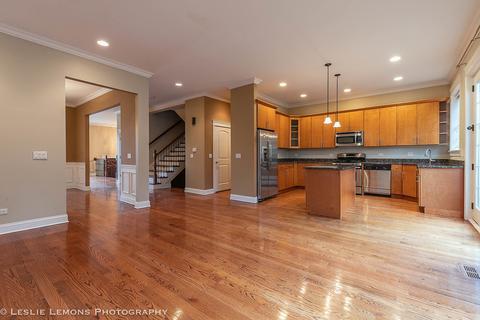 16 W534 Bluff Rd, Willowbrook, IL 60527 photo 14