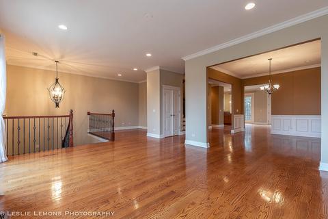 16 W534 Bluff Rd, Willowbrook, IL 60527 photo 7