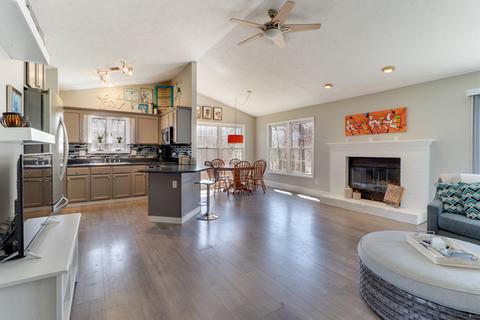 18526 Pawnee Ln, Danvers, IL 61732 photo 5