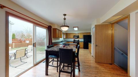 2717 Stuart Kaplan Dr, Aurora, IL 60503 photo 2