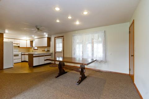 835 S Yates Ave, Kankakee, IL 60901 photo 3