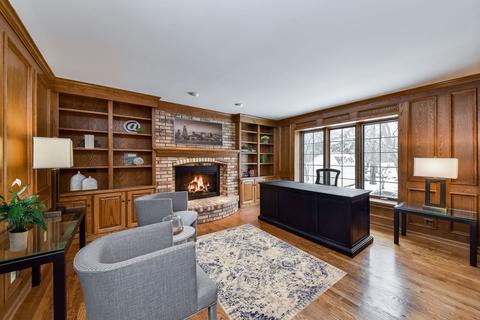 1200 Midwest Ln, Wheaton, IL 60189 photo 11