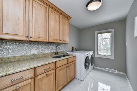 1200 Midwest Ln, Wheaton, IL 60189 photo 21