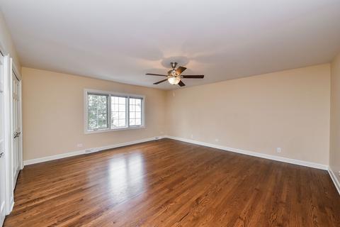 1200 Midwest Ln, Wheaton, IL 60189 photo 19