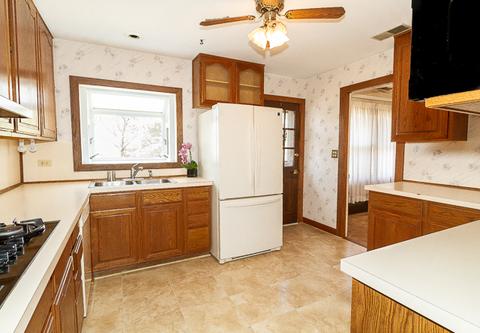 1192 Valley Stream Dr, Wheeling, IL 60090 photo 10