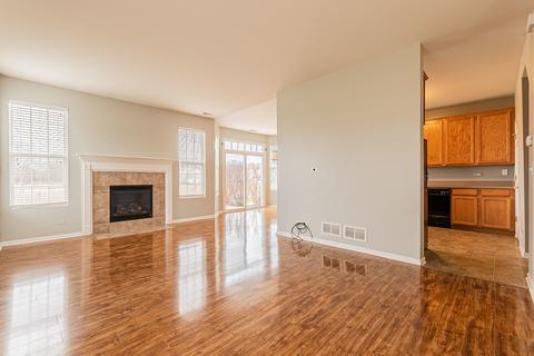 2301 Evergreen Cir, Mchenry, IL 60050 photo 5