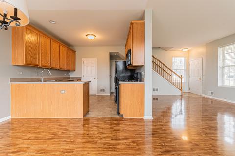 2301 Evergreen Cir, Mchenry, IL 60050 photo 7